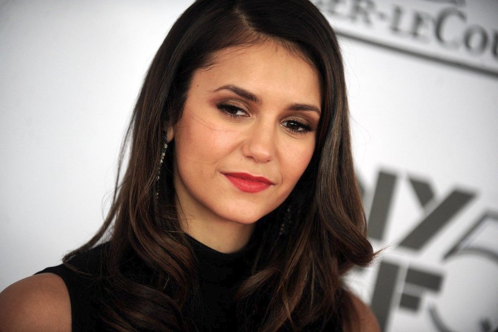 Nina Dobrev, představitelka seriálové upírky Eleny Gilbert