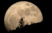 Dnes je zatmění Měsíce posílené úplňkem: Jak nás ovlivní!