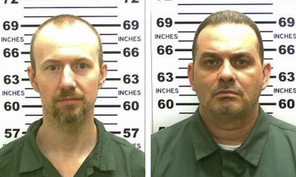 Uprchlí vězni David Sweat (vlevo) a Richard Matt (vpravo).