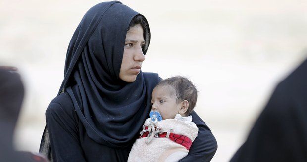 Uprchlice se svým miminkem.