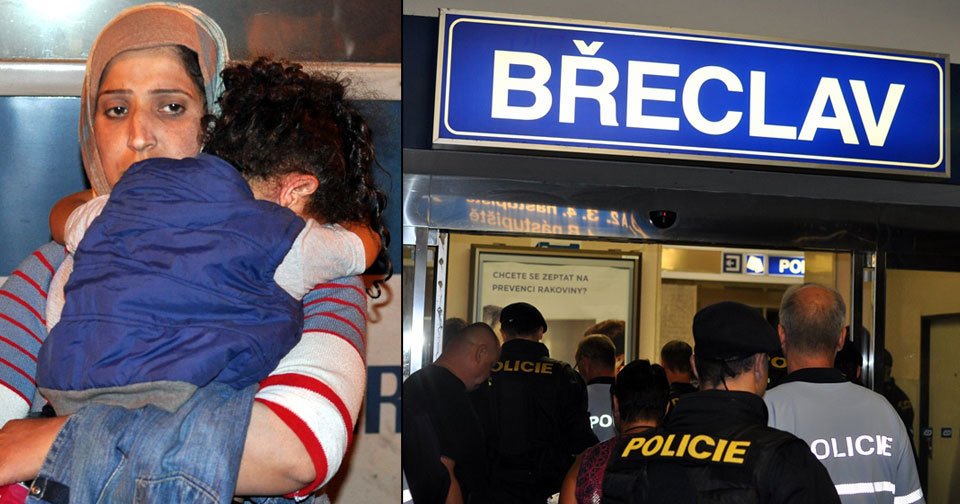 Policie v Břeclavi vtrhla do mezinárodního vlaku. Zadržela 49 uprchlíků cestujících do Německa.