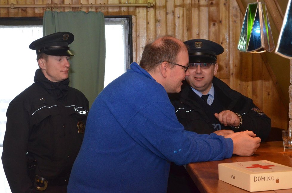 Policisté rekreační zařízení neustále monitorují.