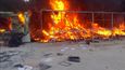 Požár z roku 2016. Uprchlíci podpálili zázemí centra. Protestovali proti zdlouhavému azylovému řízení