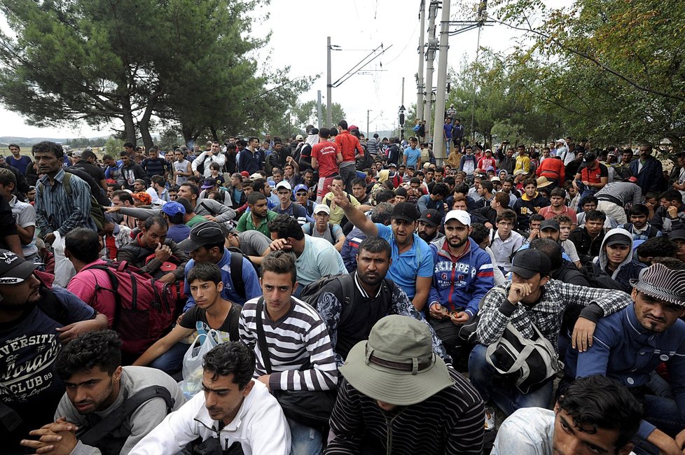 Makedonii vzali imigranti v posledních dnech doslova útokem.
