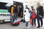 Iráčtí uprchlíci chtěli do Německa, ale chytili je u hranic. Přenocovali v Ústí v hotelu a odvezli je na služebnu.