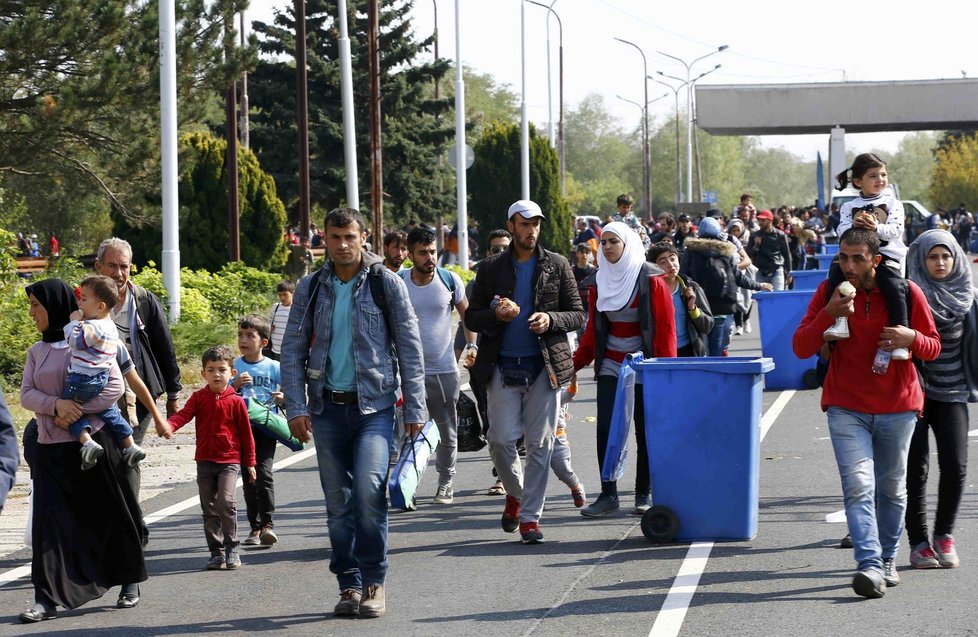 Klause naštvaly kvóty na přerozdělení uprchlíků v zemích EU.