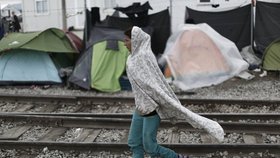 Uprchlíci v provizorním táboře Idomeni na řecko-makedonské hranici