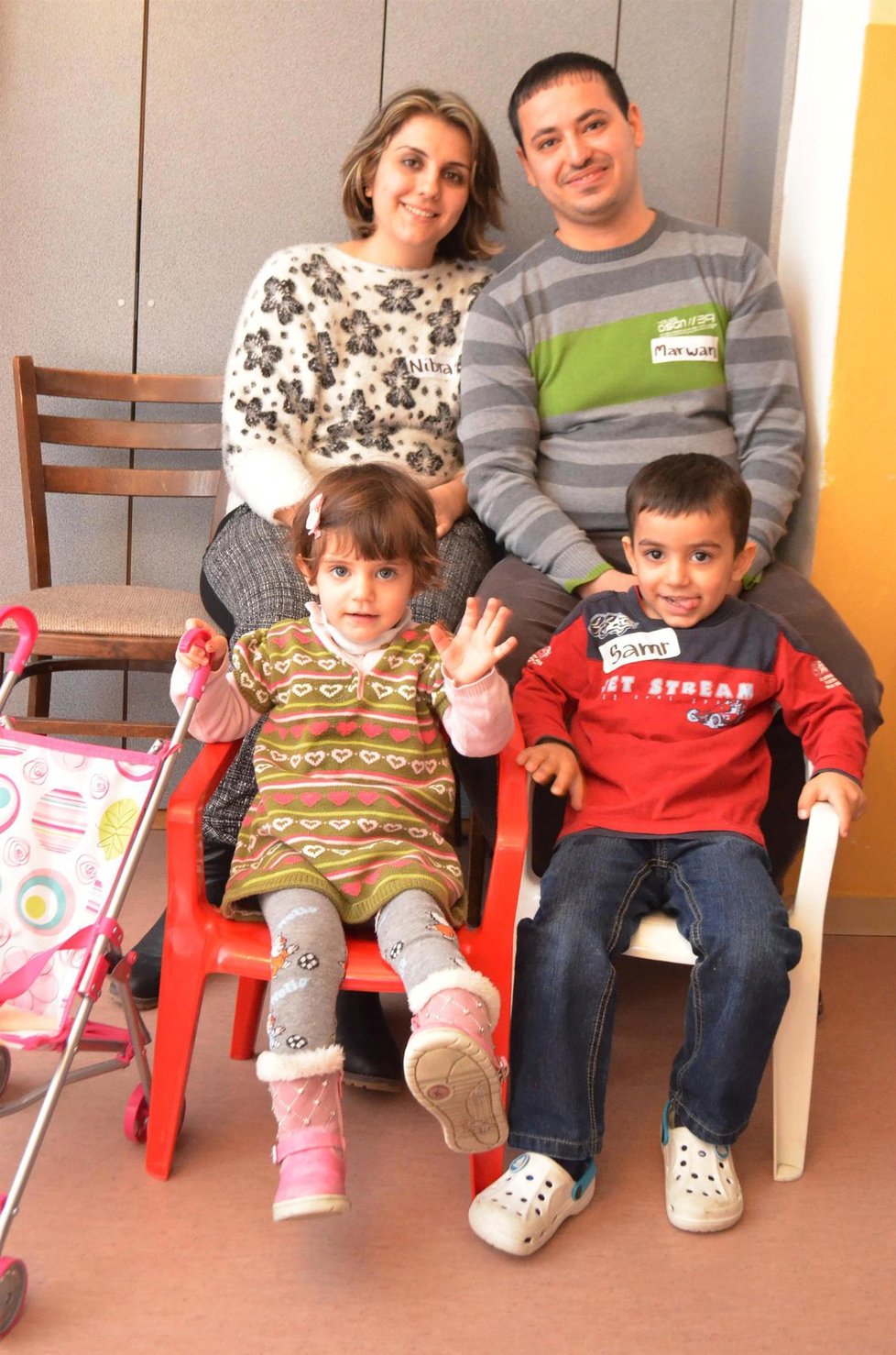 Mladá rodina, Nibras s manželem Marwanem, synem Samirem a dcerou Masserou