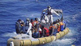 Uprchlíci využívají lodní cestu často.