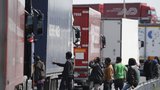 Další náklaďák smrti v Rakousku? Policie zachránila děti před smrtí žízní