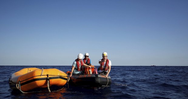 Nejvíce ilegálních imigrantů přišlo loni do Itálie a Řecka, spočítal Frontex