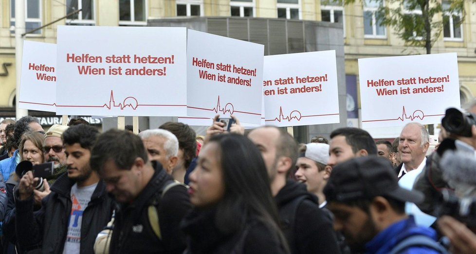 Demonstrace na podporu uprchlíků ve Vídni