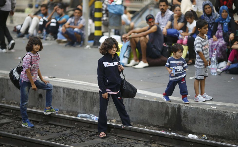 Uprchlíci tak vzali ztečí jediný vlak, který stál u nástupiště. Mysleli si, že je doveze do Rakouska nebo Německa. Jenže to byli na omylu.