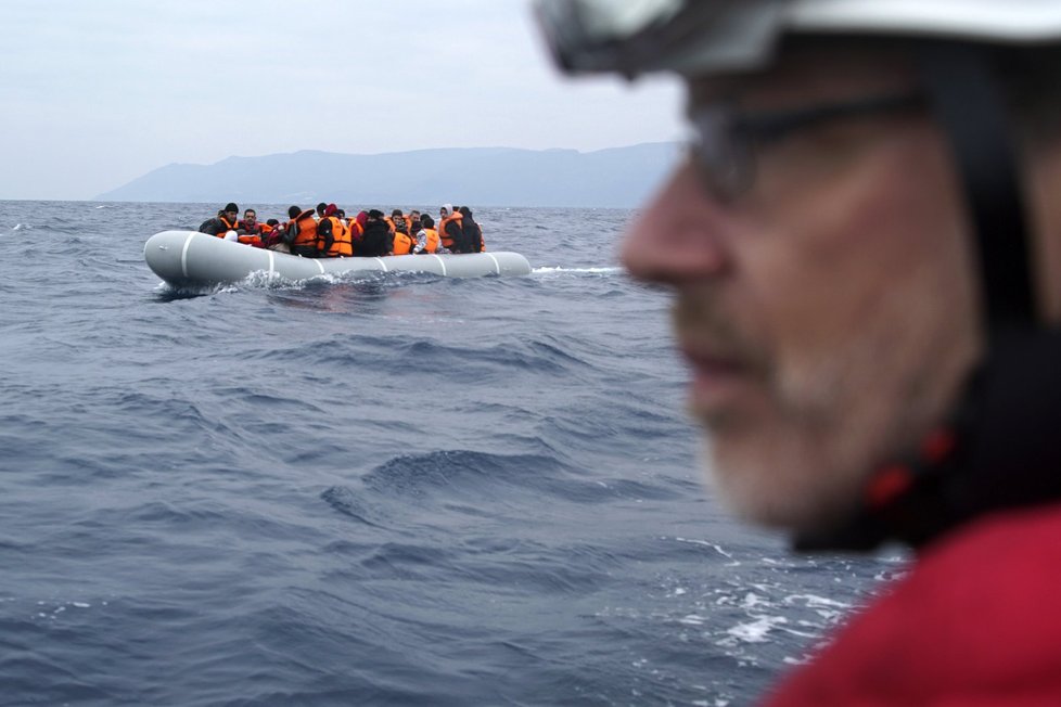 V Egejském moři našlo smrt 33 uprchlíků. Utonuli při cestě z Turecka na řecký ostrov Lesbos.