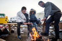 Zima pro uprchlíky znamená 10 °C. Jak zvládnou evropské mrazy?