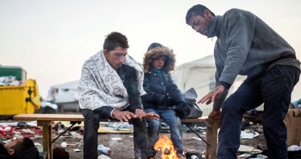 Zima pro uprchlíky znamená 10 °C. Jak zvládnou evropské mrazy?