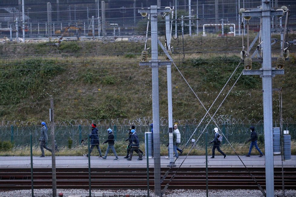 Uprchlíci v Calais.