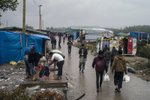 Sexuální vykořisťování uprchlíků v Calais: Dobrovolníci spí i s dětmi.