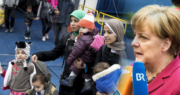 Merkelová je „opatrně optimistická“: EU jedná o vracení migrantů do Turecka