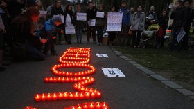 Modlitba za uprchlíky v Praze na Klárově (12. 11. 2015)