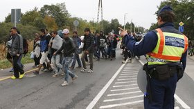 Uprchlíci na hranicích Maďarska s Rakouskem