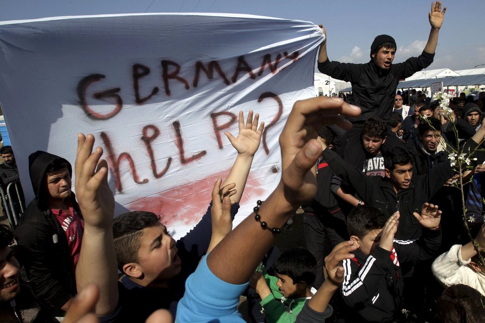 „Německo, pomoz.“ Vzkaz pro Merkelovou z řecko-makedonské hranice