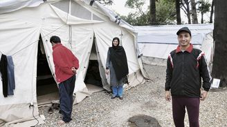 Za duben dorazilo na řecké ostrovy desetkrát méně migrantů