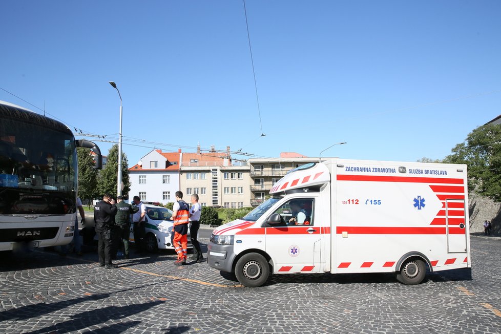 Český autobus dovezl na Slovensko dvojici migrantů.