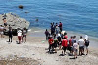 Desítky migrantů skončily na Krétě. Mířily na sousední ostrov, který praská ve švech