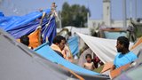 Vznikne Idomeni 2? Stovky uprchlíků uvízly na srbsko-maďarských hranicích
