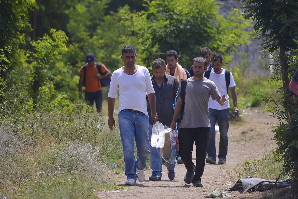 Stovky uprchlíků uvízly na maďarsko-srbských hranicích. Vznikne tam druhé Idomeni?