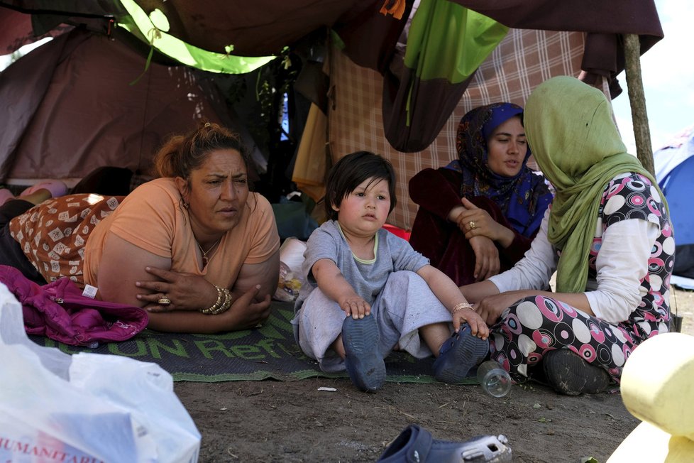 Stovky uprchlíků uvízly na maďarsko-srbských hranicích. Vznikne tam druhé Idomeni?