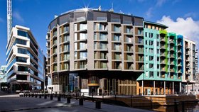 Majitel hotelového řetězce Nordic Choice po celé Skandinávii a v Pobaltí nabídl ubytování uprchlíkům