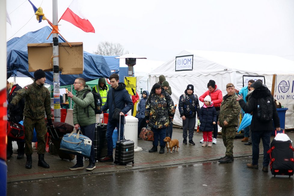 Uprchlíci z Ukrajiny na polsko-ukrajinské hranici