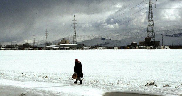 Pašerák nechal uprchlíky v –20 °C zavřené v dodávce a utekl, náhodou je našli