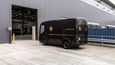Doručovací obr UPS investoval do výrobce elektromobilu Arrival