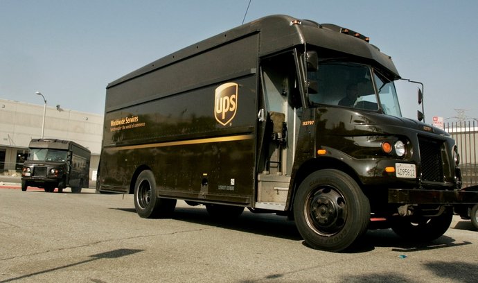 Dodávky UPS skoro nikdy neodbočují vlevo