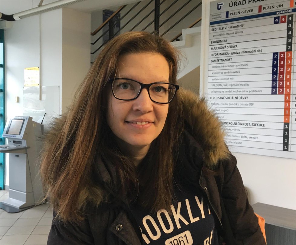 Kateřina čeká na úřadu práce v Plzni (9.1.2019)