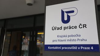 Nezaměstnaných v Česku bylo v říjnu nejméně za dvacet let, přibylo volných míst