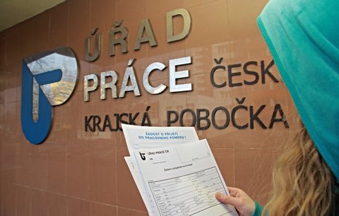 Téměř 50 tisíc obyvatel bez práce v Moravskoslezském kraji. Největší přetlak je na Karvinsku