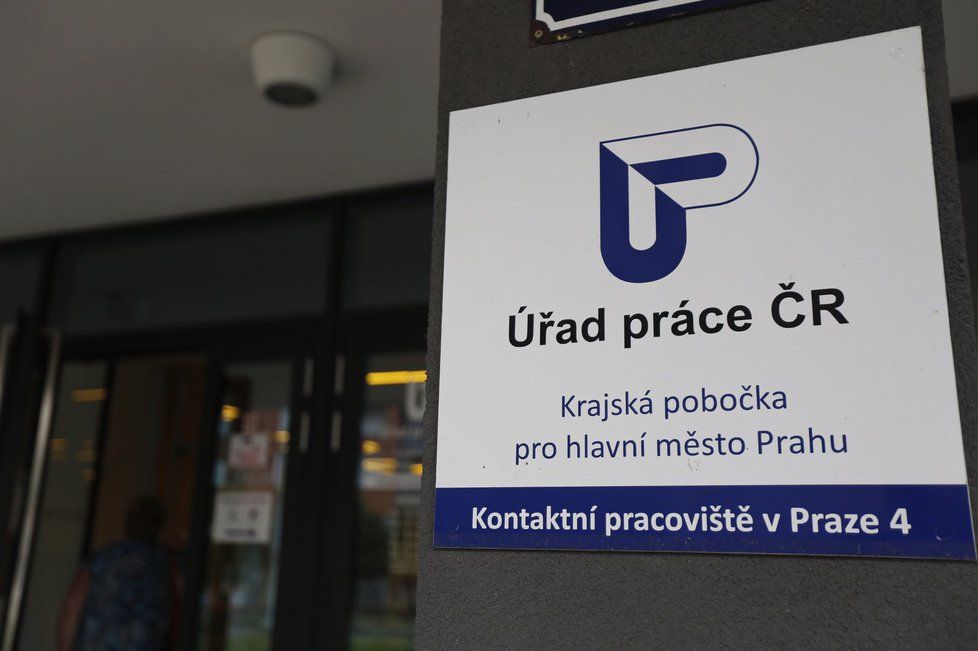 Nezaměstnanost se v Česku za srpen nezvýšila, zůstává na 3,8 procentech