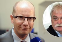 Sedmnáct zmatečných z ČSSD: Hlasovali proti vůli Sobotky a Babiše! Dnes musí znovu