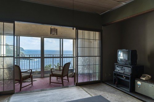 Opuštěný hotel na japonském ostrově Hačidžódžima