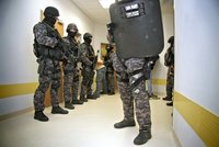 Policie rozbila drogový gang na Ústecku: Pervitinem zásobovali celý kraj