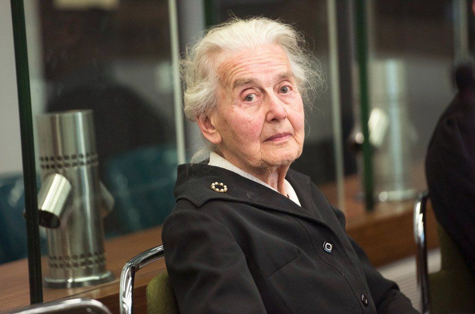 Ursula Haverbecková (89) byla odsouzena k dvěma letům vězení za popírání holokaustu. Nikdy do něj ale nenastoupila