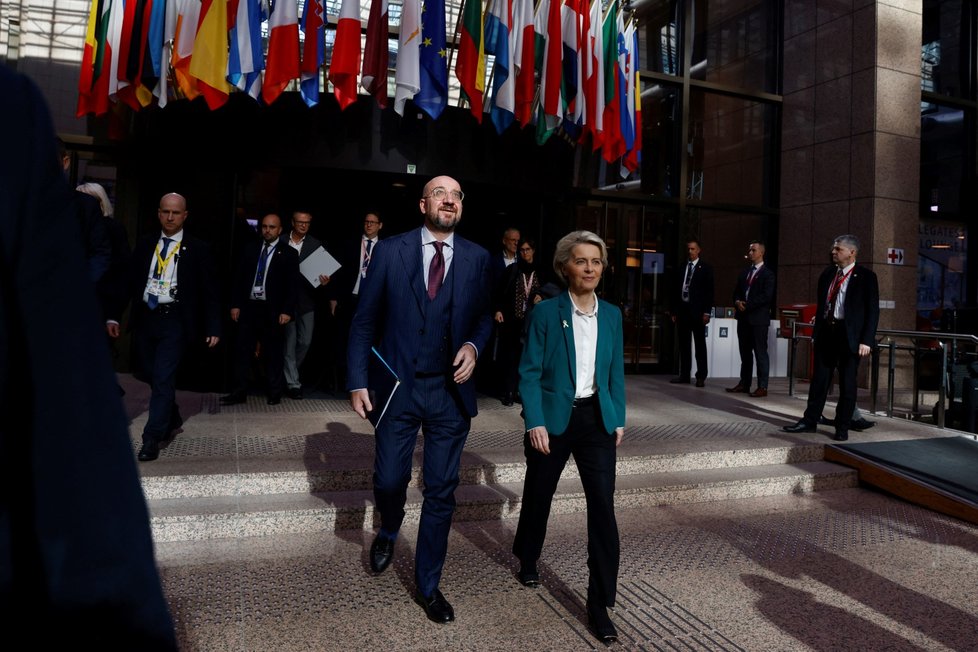 Tisková konference po konci summitu v EU: Charles Michel a Ursula von der Leyenová (21.10.2022)