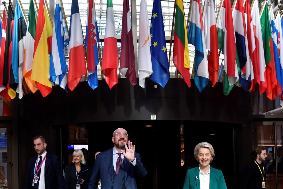 Tisková konference po konci summitu v EU: Charles Michel a Ursula von der Leyenová (21.10.2022)