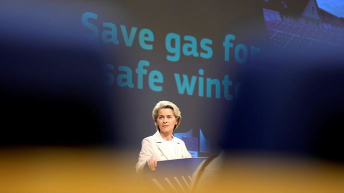 Předsedkyně Evropské komise Ursula von der Leyenová prezentuje návrh na úspory plynu
