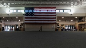 Obrněná brigáda US Army odlétá do Evropy.