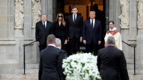 Pohřeb Amalije Knavsové, matky bývalé první dámy: Donald Trump, Baaron Trump, Melania Trumpová a její otec Viktor Knavs. (18. 1. 2024)